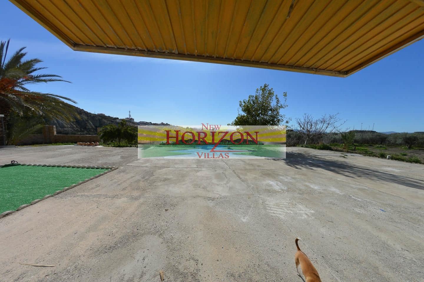 7 slaapkamer Flat te koop in Albox met garage - € 450.000 (Ref: 9628341)