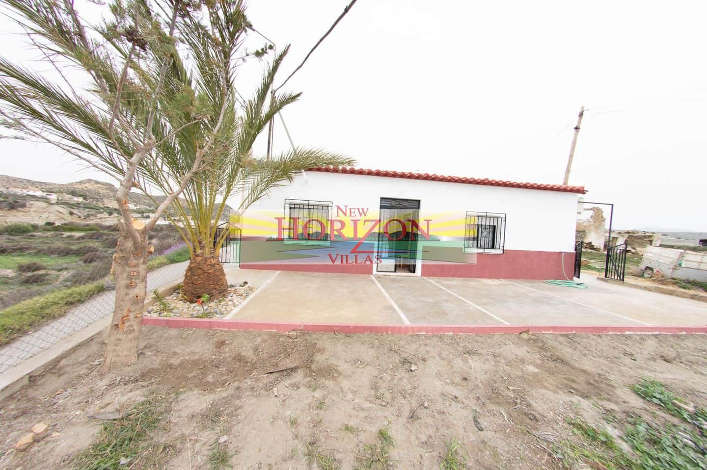 4 soveværelse Villa til leje i Huercal-Overa - € 600 (Ref: 9650551)