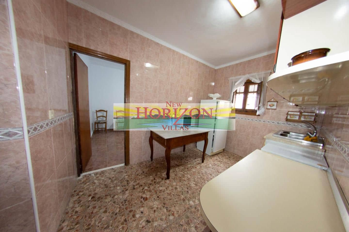 4 soveværelse Villa til leje i Huercal-Overa - € 600 (Ref: 9650551)