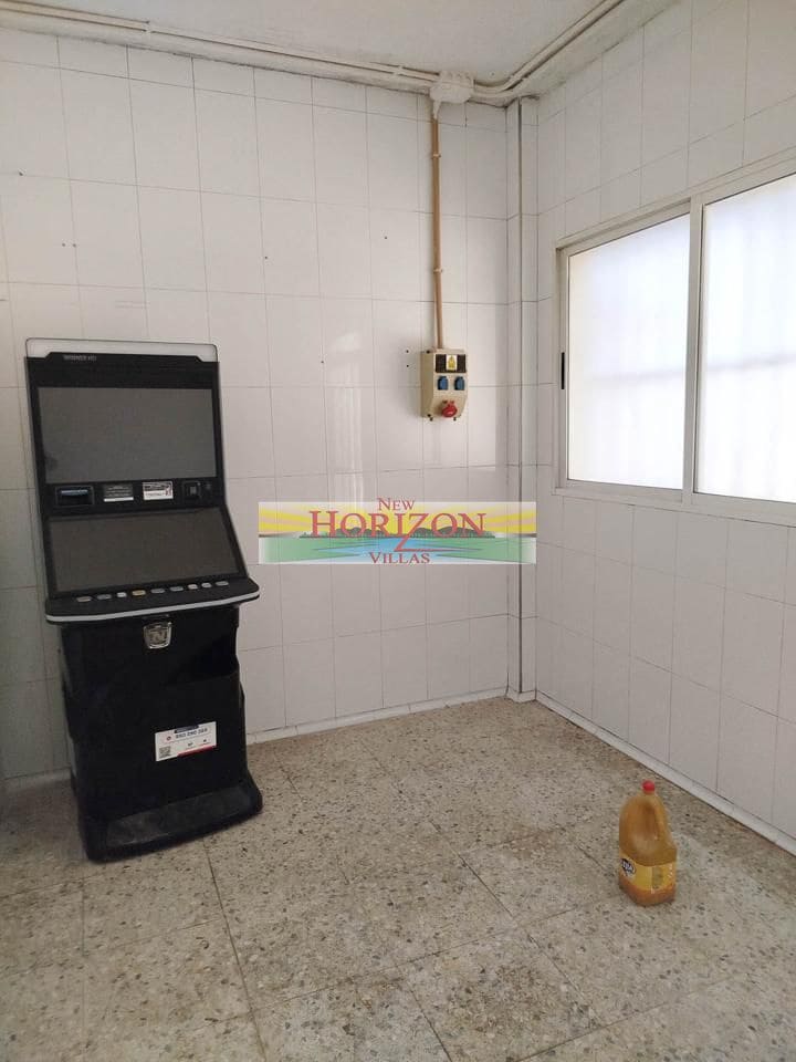 1 bedroom Business for rent in Albox - € 600 (Ref: 9650552)