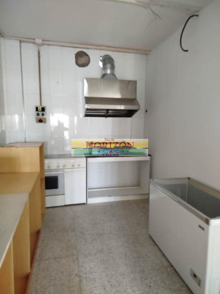 1 bedroom Business for rent in Albox - € 600 (Ref: 9650552)