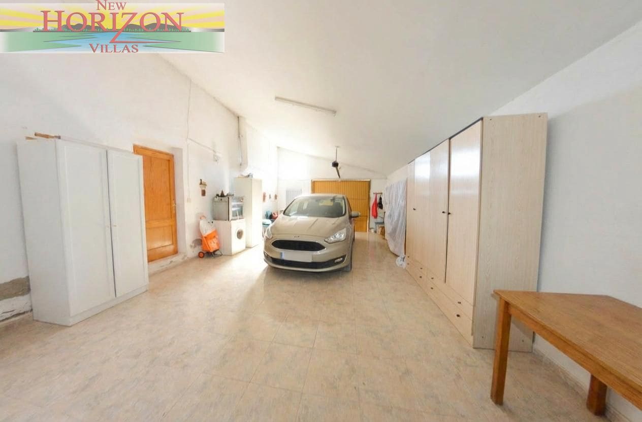 7 bedroom Villa for sale in Albox with garage - € 295,000 (Ref: 9667127)