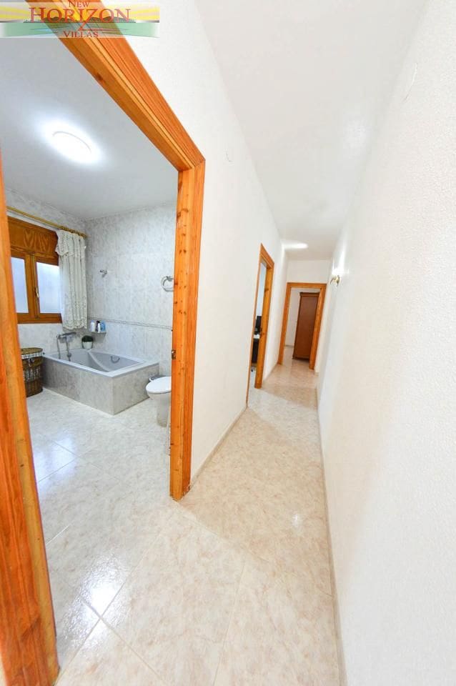 7 bedroom Villa for sale in Albox with garage - € 295,000 (Ref: 9667127)