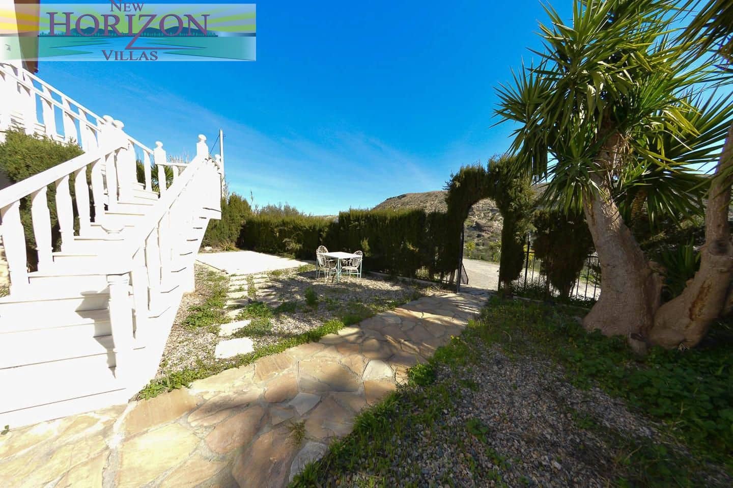 7 bedroom Villa for sale in Albox with garage - € 295,000 (Ref: 9667127)