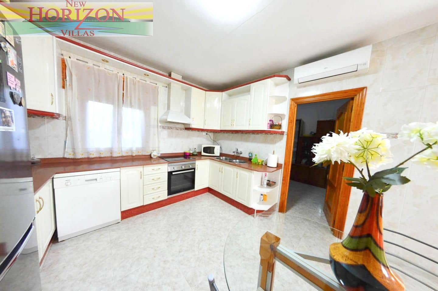 7 bedroom Villa for sale in Albox with garage - € 295,000 (Ref: 9667127)
