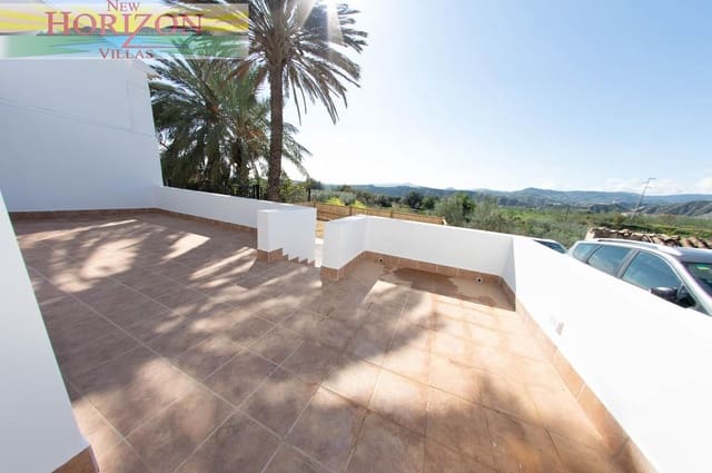 Chalet de 4 habitaciones en La Alfoquia, Zurgena en venta - 189.000 € (Ref: 9687682)