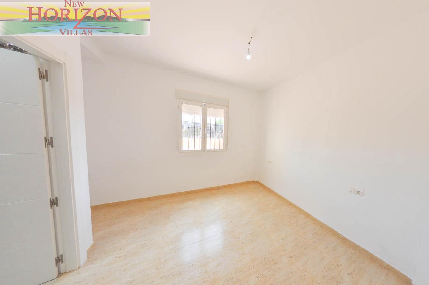 4 bedroom Bungalow for sale in La Alfoquia - € 165,000 (Ref: 9723566)