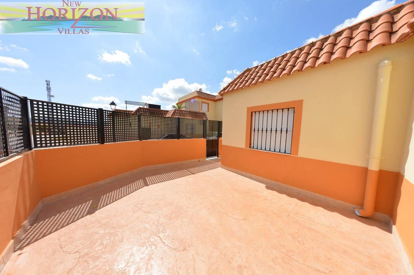4 bedroom Bungalow for sale in La Alfoquia - € 165,000 (Ref: 9723566)