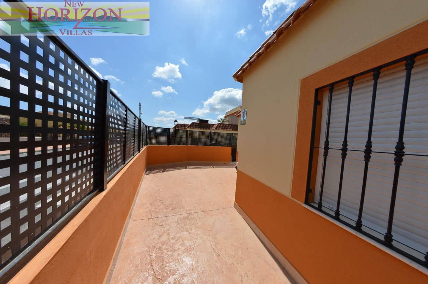 4 bedroom Bungalow for sale in La Alfoquia - € 165,000 (Ref: 9723566)