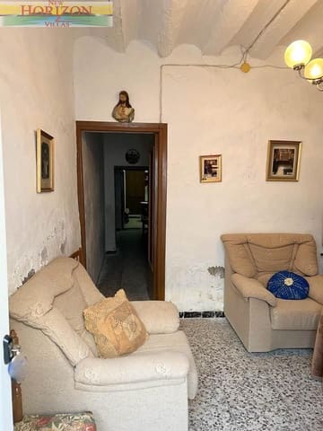 Chalet de 3 habitaciones en Fines en venta - 28.000 € (Ref: 9724892)