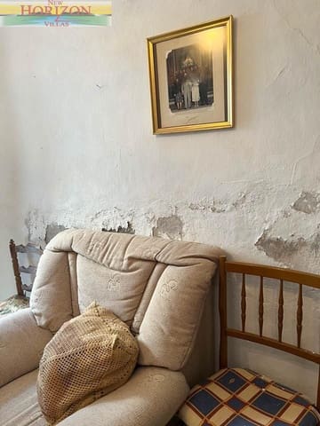 Chalet de 3 habitaciones en Fines en venta - 28.000 € (Ref: 9724892)