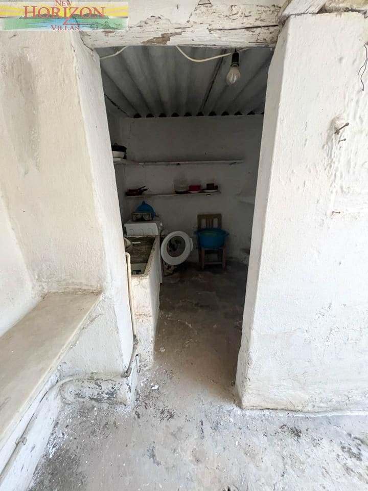 Chalet de 3 habitaciones en Fines en venta - 28.000 € (Ref: 9724892)