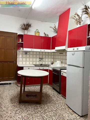 Chalet de 3 habitaciones en Fines en venta - 28.000 € (Ref: 9724892)