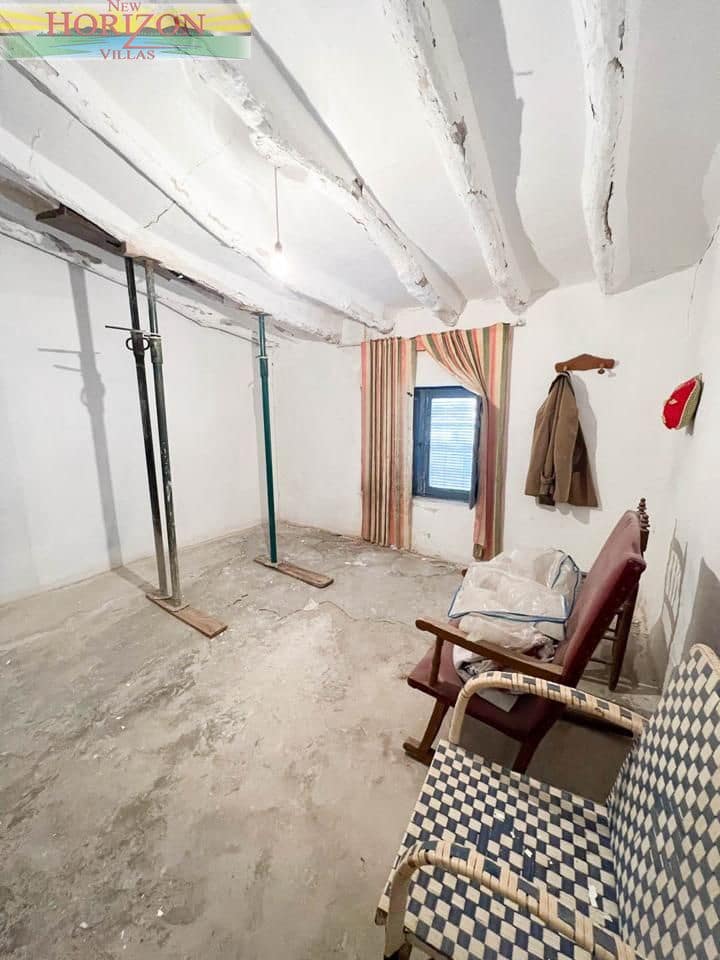3 bedroom Villa for sale in Fines - € 28,000 (Ref: 9724892)
