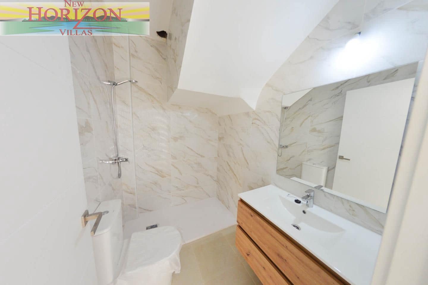 3 bedroom Flat for sale in La Alfoquia with garage - € 159,900 (Ref: 9724893)