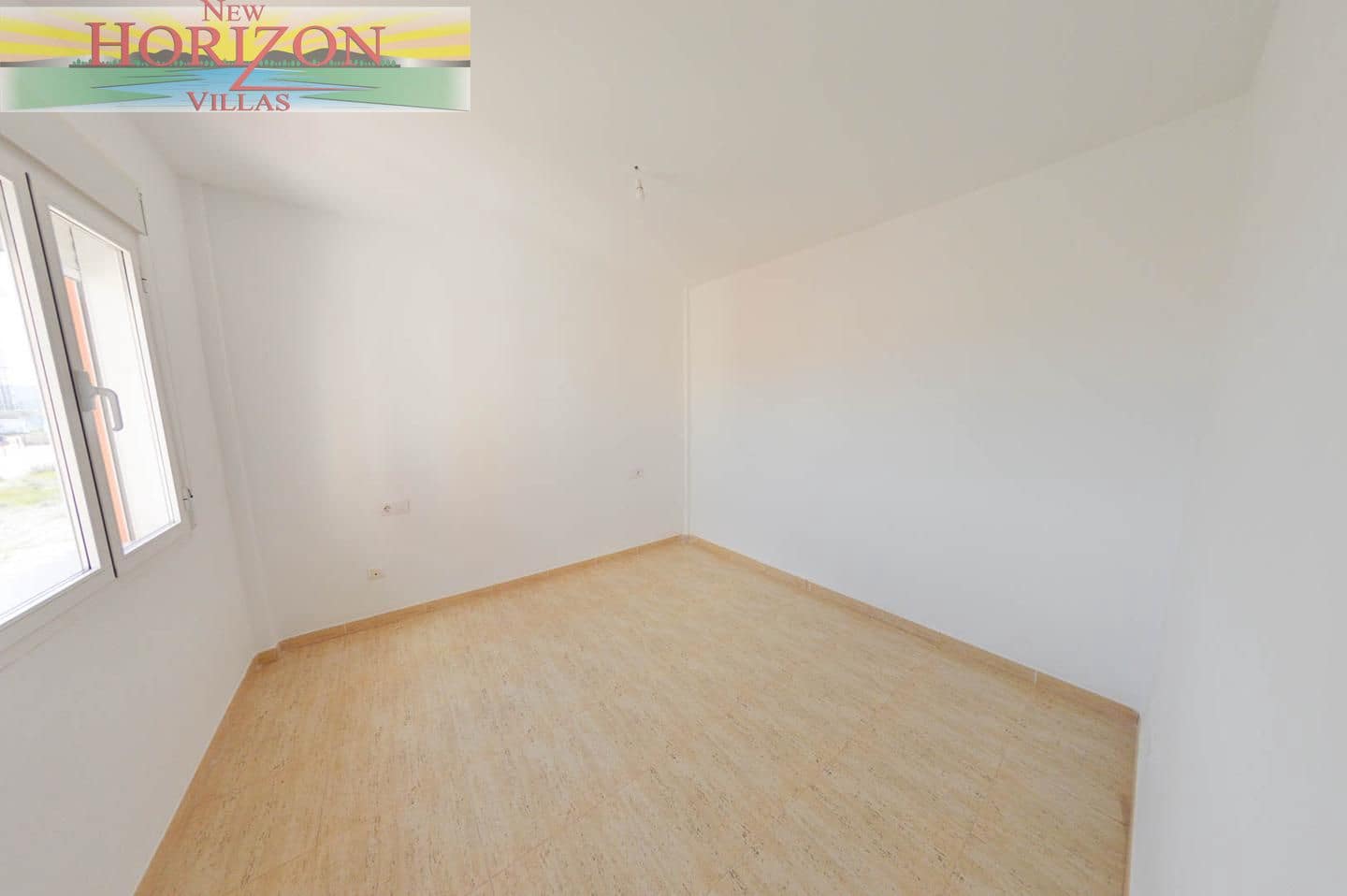 3 bedroom Flat for sale in La Alfoquia with garage - € 159,900 (Ref: 9724893)