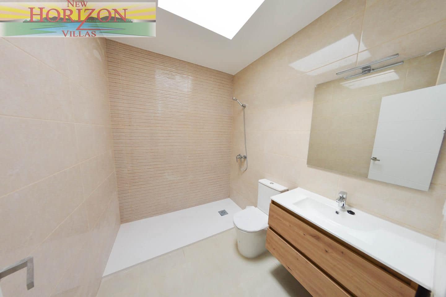 3 bedroom Flat for sale in La Alfoquia with garage - € 159,900 (Ref: 9724893)