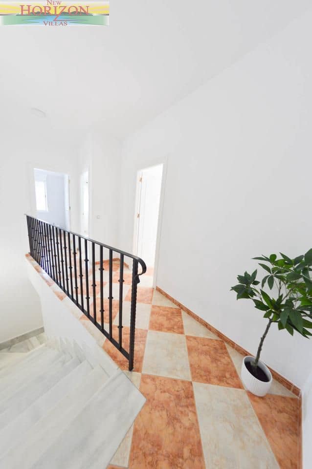 4 bedroom Flat for sale in Zurgena - € 119,000 (Ref: 9733814)