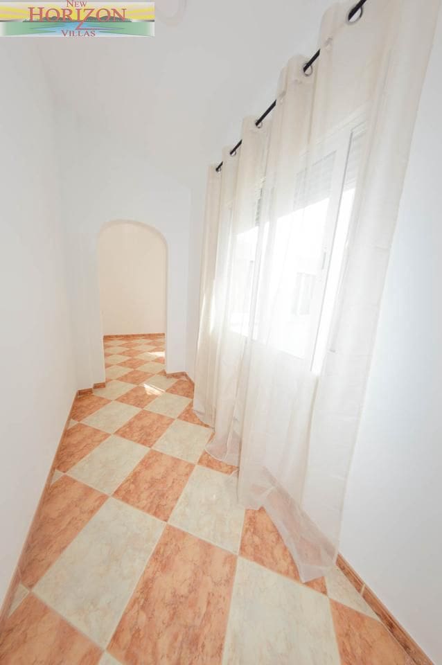 4 bedroom Flat for sale in Zurgena - € 119,000 (Ref: 9733814)