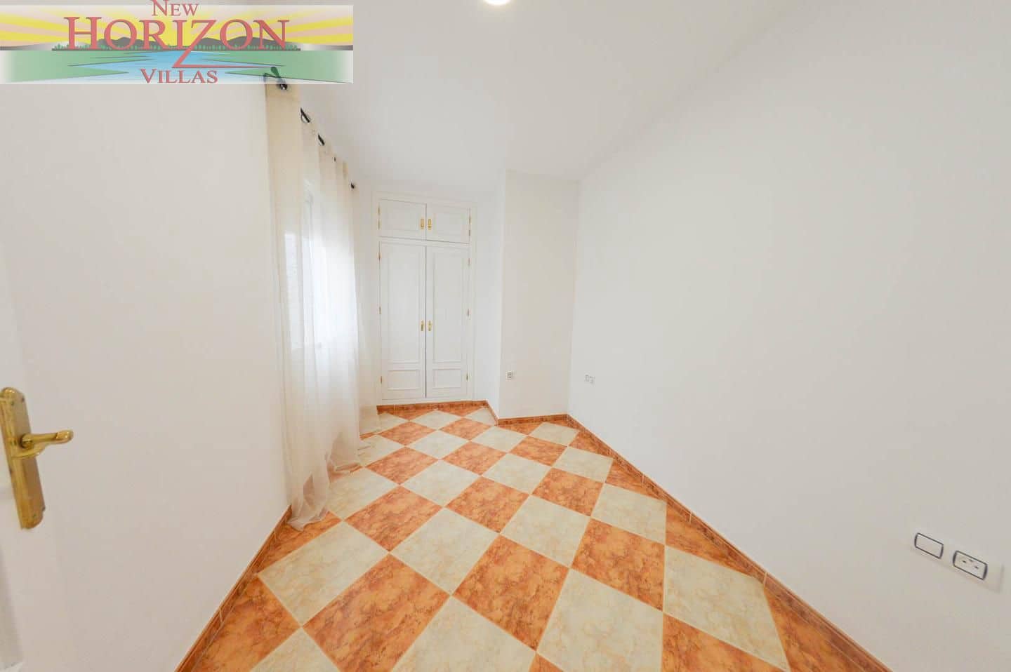 4 bedroom Flat for sale in Zurgena - € 119,000 (Ref: 9733814)