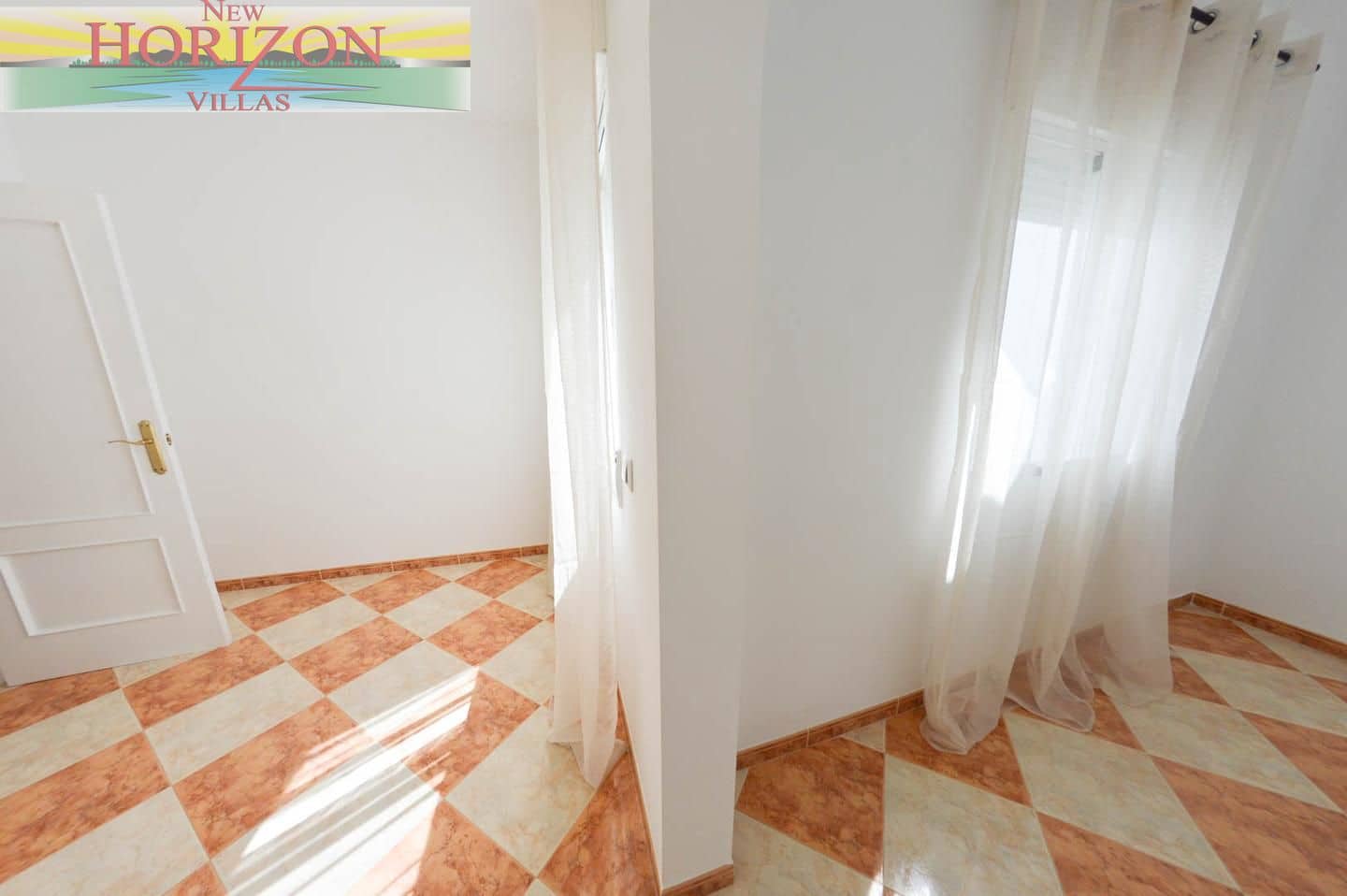 4 bedroom Flat for sale in Zurgena - € 119,000 (Ref: 9733814)