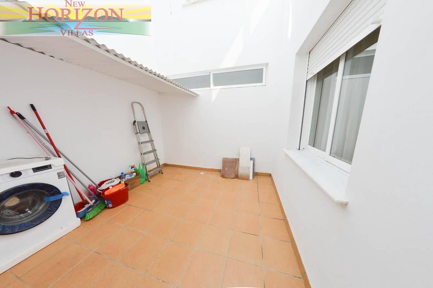4 bedroom Flat for sale in Zurgena - € 119,000 (Ref: 9733814)