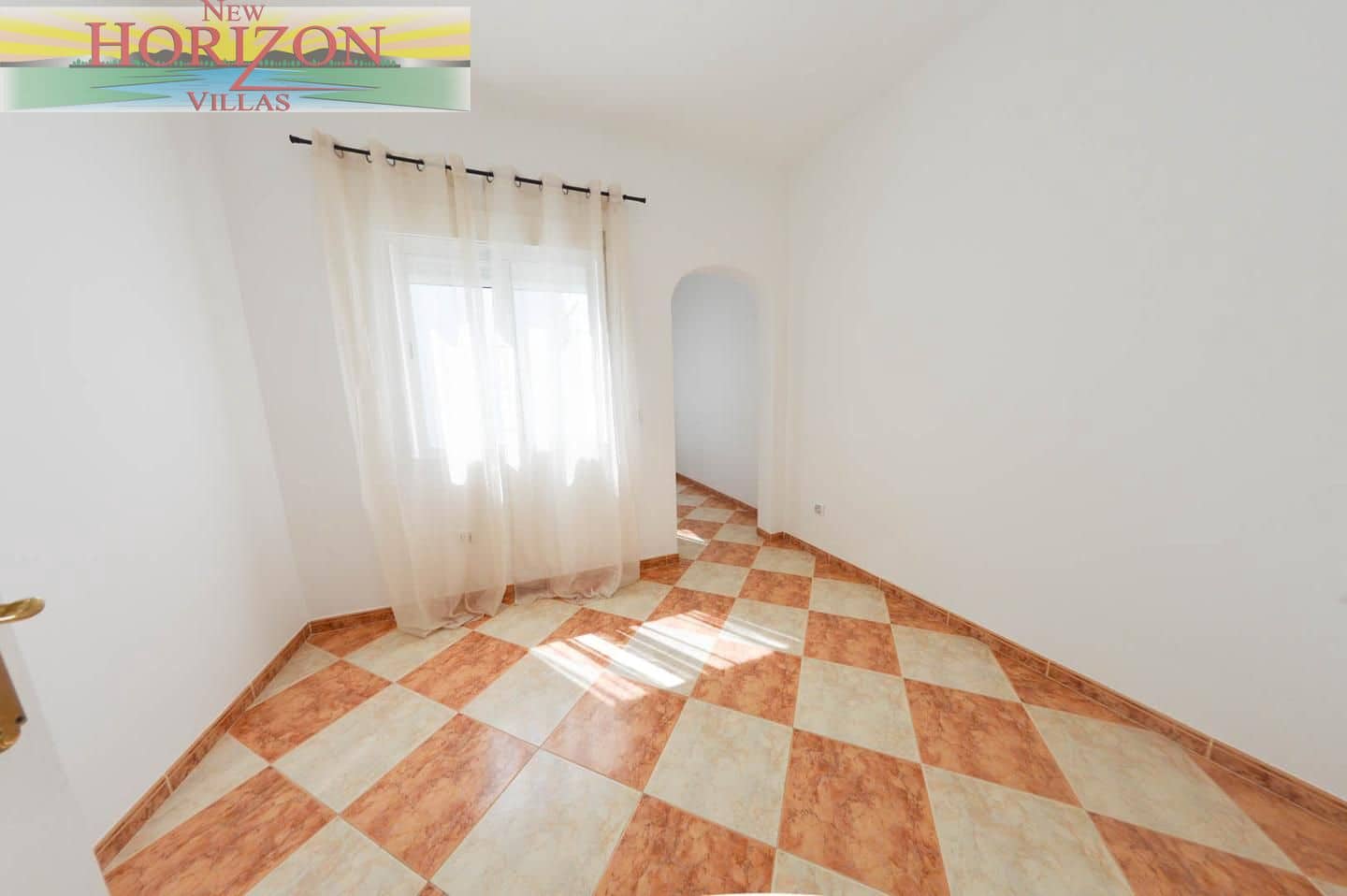 4 bedroom Flat for sale in Zurgena - € 119,000 (Ref: 9733814)