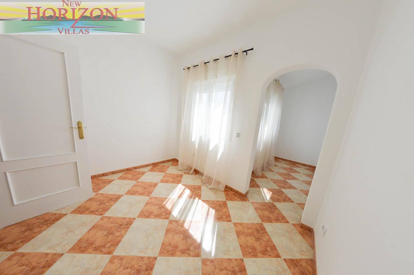 4 bedroom Flat for sale in Zurgena - € 119,000 (Ref: 9733814)