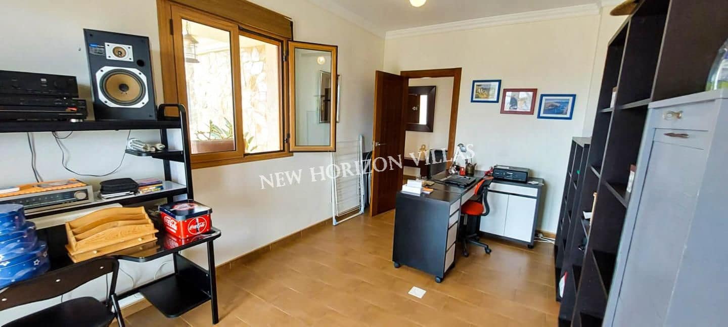 4 bedroom Villa for rent in El Cucador - € 700 (Ref: 9759477)