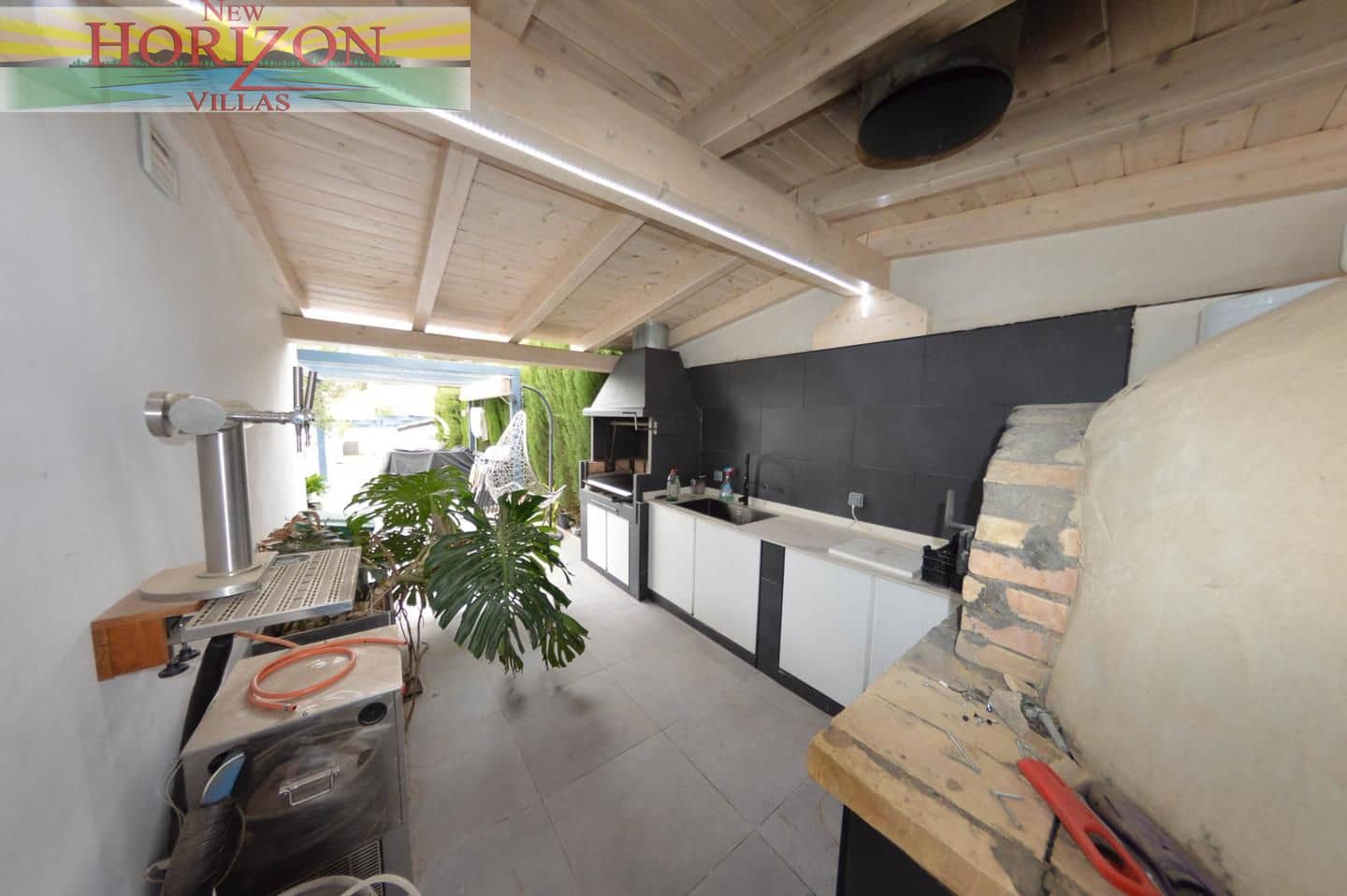 2 bedroom Villa for rent in Arboleas with pool garage - € 800 (Ref: 9769892)