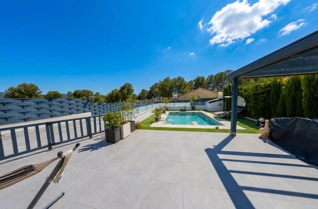 2 sovrum Villa att hyra i Arboleas med pool garage - 800 € (Ref: 9769892)