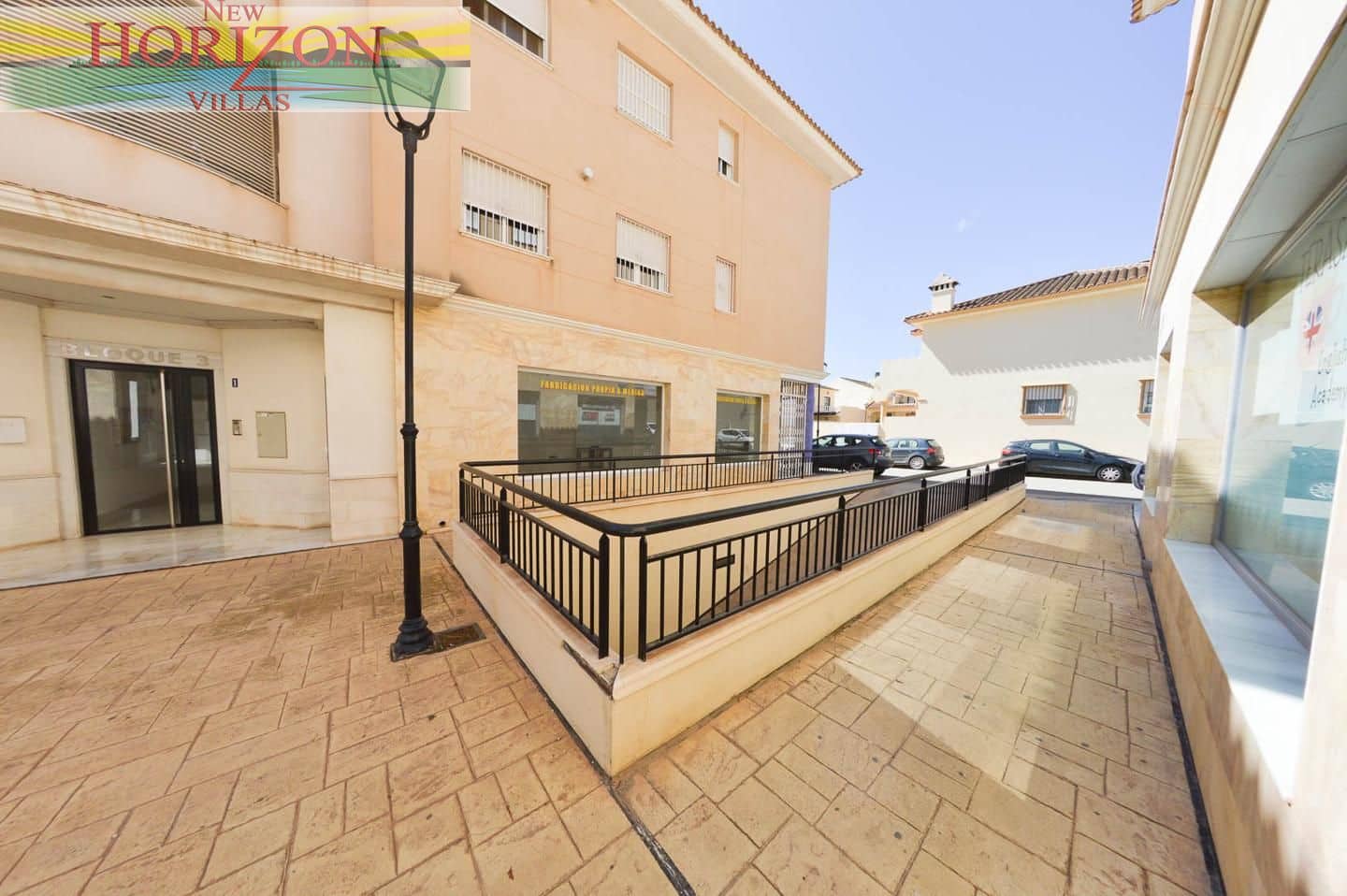 Entreprise de 2 chambres à louer à Huercal-Overa - 450 € (Ref: 9782186)