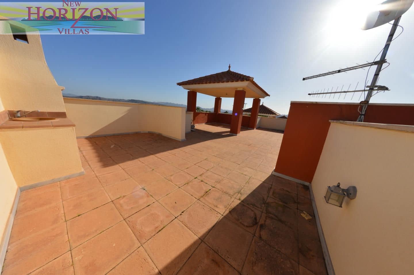 Chalet de 3 habitaciones en Zurgena en alquiler con piscina garaje - 900 € (Ref: 9795577)