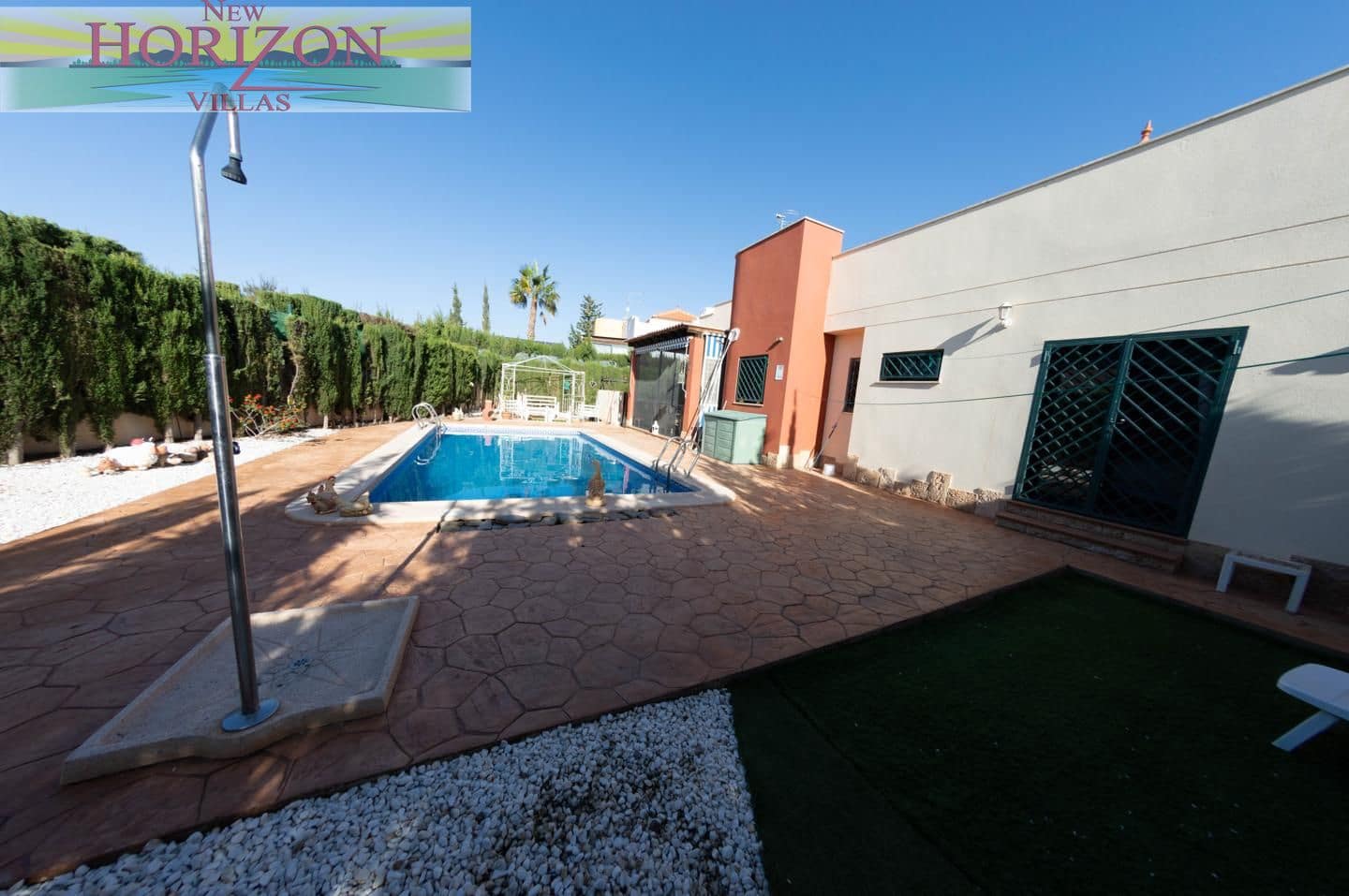 Chalet de 3 habitaciones en Zurgena en alquiler con piscina garaje - 900 € (Ref: 9795577)