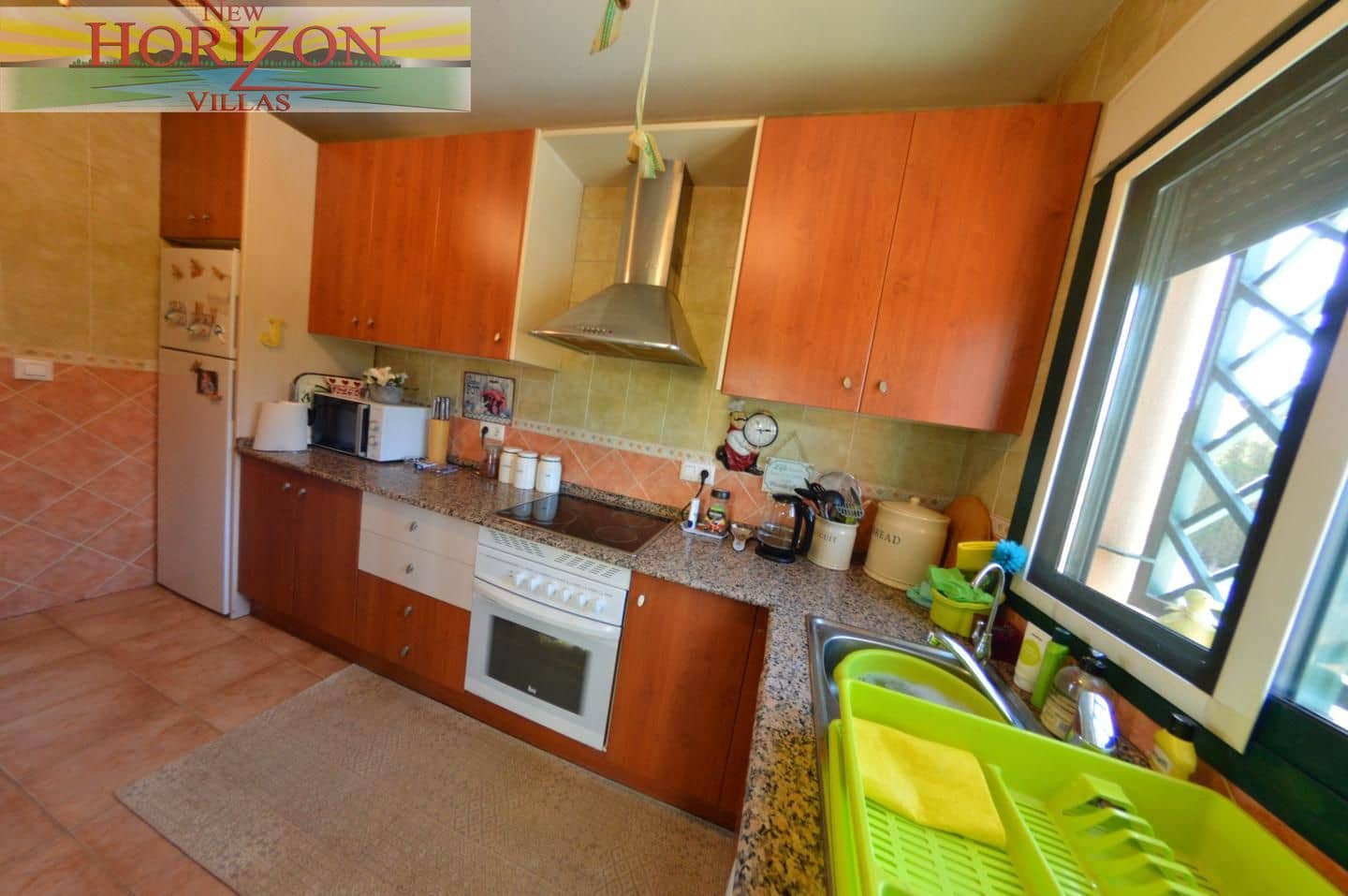 Chalet de 3 habitaciones en Zurgena en alquiler con piscina garaje - 900 € (Ref: 9795577)