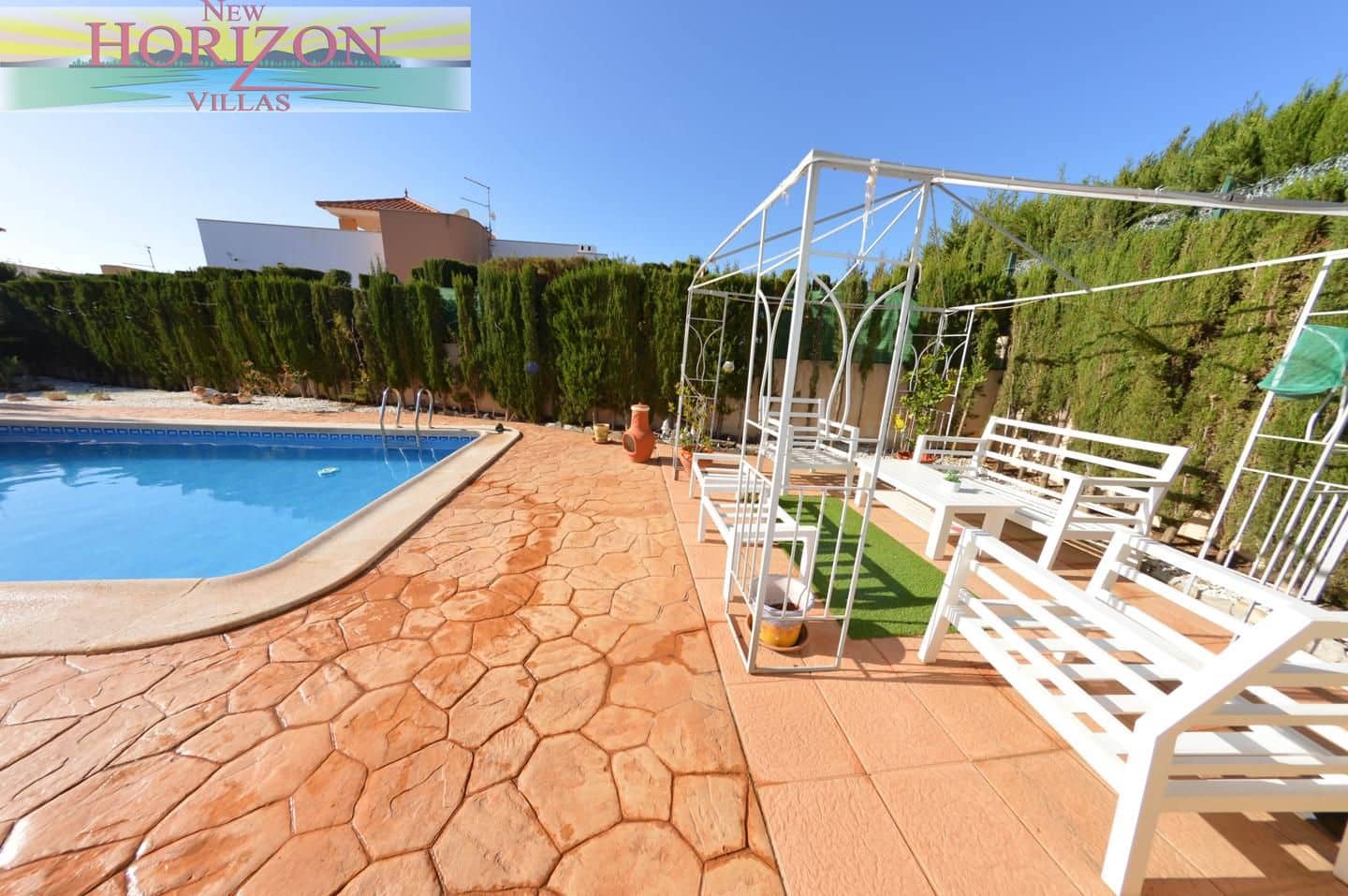 Chalet de 3 habitaciones en Zurgena en alquiler con piscina garaje - 900 € (Ref: 9795577)