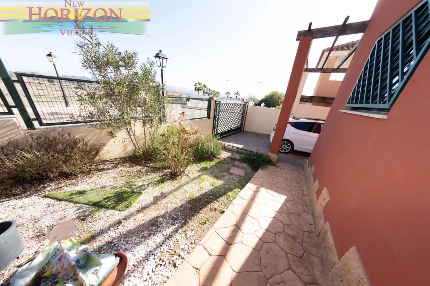 Chalet de 3 habitaciones en Zurgena en alquiler con piscina garaje - 900 € (Ref: 9795577)