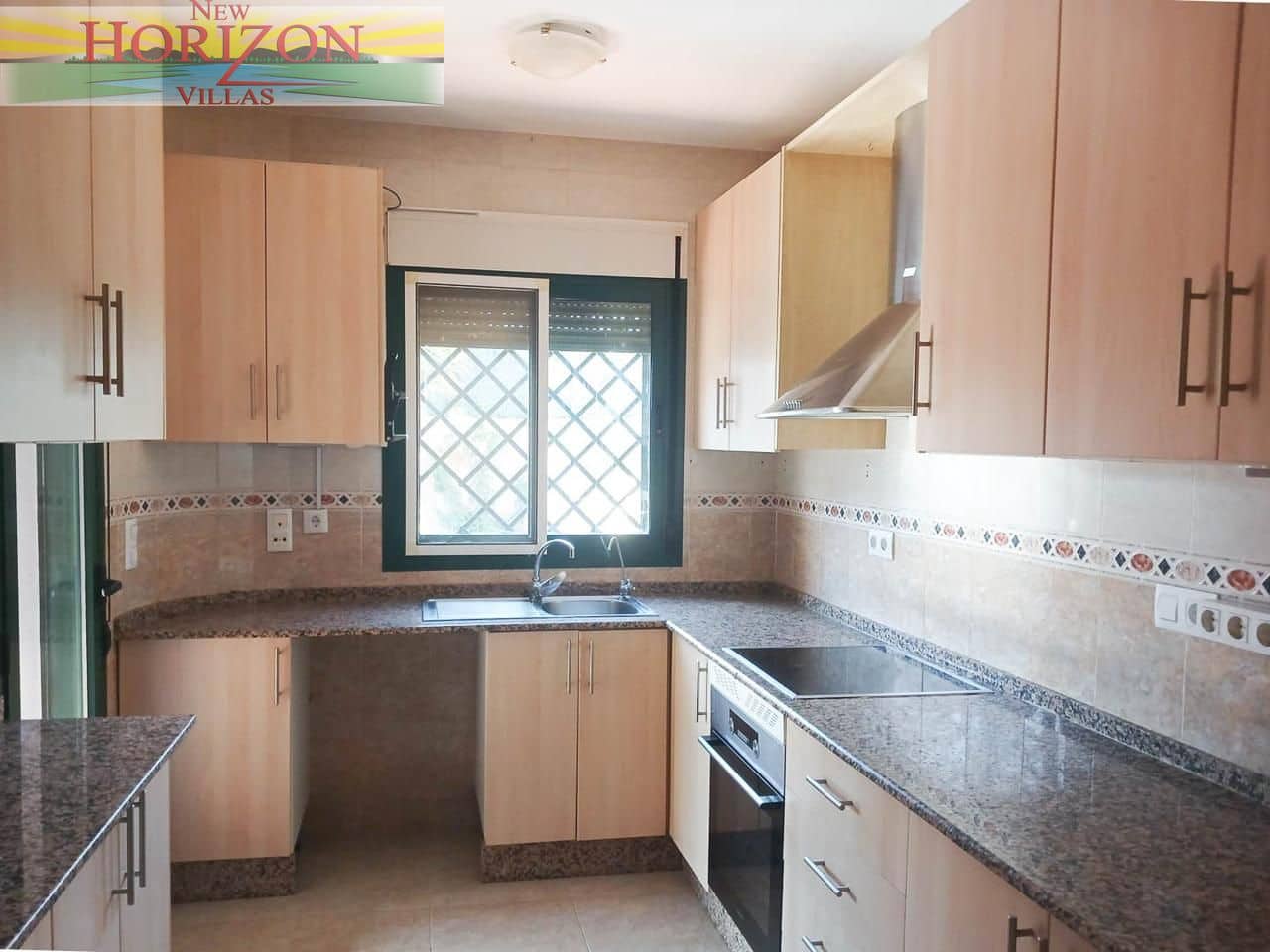 3 slaapkamer Villa te koop in La Alfoquia - € 185.000 (Ref: 9798061)