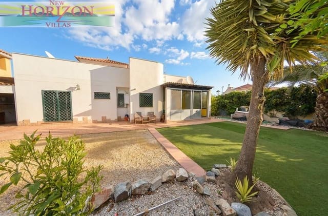 Chalet de 3 habitaciones en La Alfoquia, Zurgena en venta - 185.000 € (Ref: 9798061)