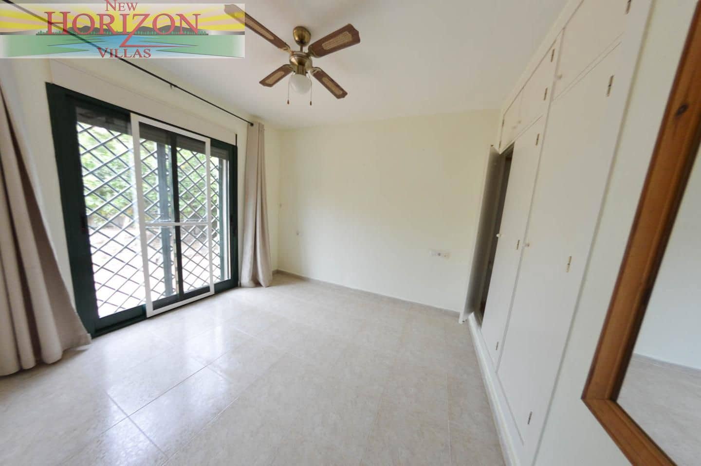 3 bedroom Villa for sale in La Alfoquia - € 185,000 (Ref: 9798061)