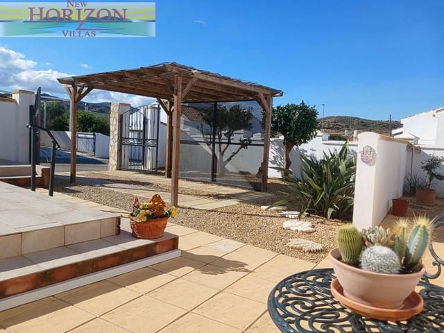 3 Zimmer Villa zu verkaufen in Arboleas mit Pool - 275.000 € (Ref: 9798218)