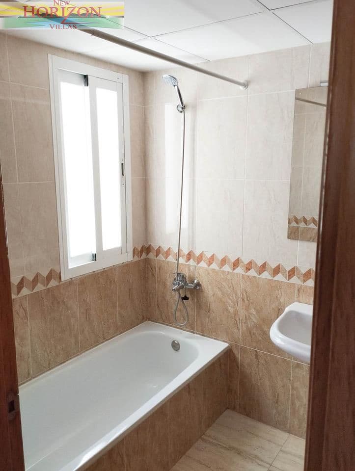 3 Zimmer Wohnung zu vermieten in Albox mit Garage - 650 € (Ref: 9809863)