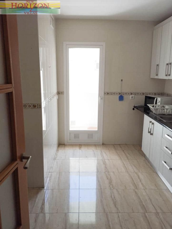 3 Zimmer Wohnung zu vermieten in Albox mit Garage - 650 € (Ref: 9809863)