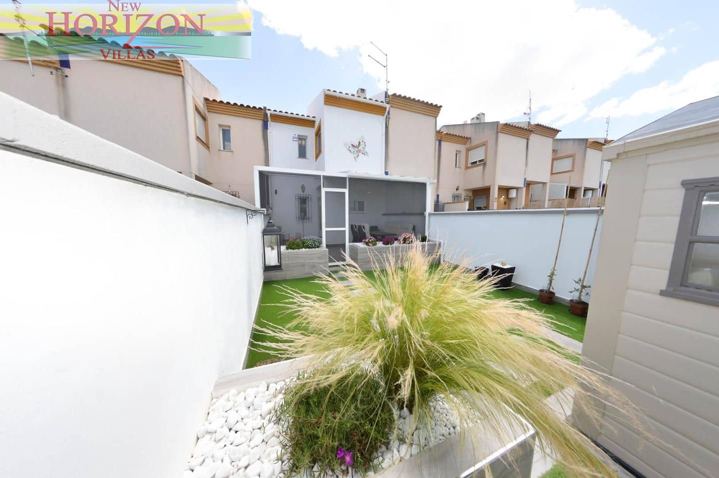 2 bedroom Flat for sale in La Alfoquia with pool - € 130,000 (Ref: 9838465)