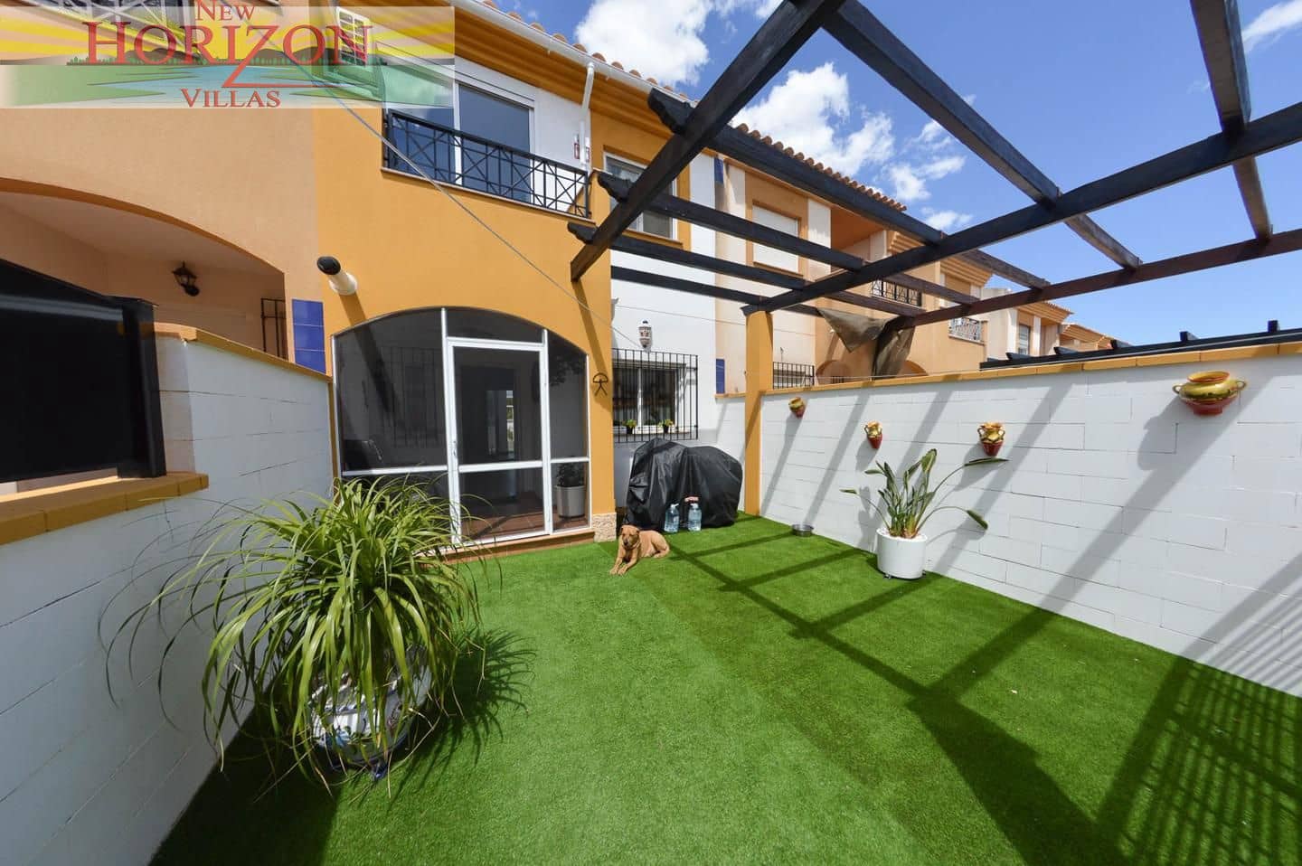 2 bedroom Flat for sale in La Alfoquia with pool - € 130,000 (Ref: 9838465)