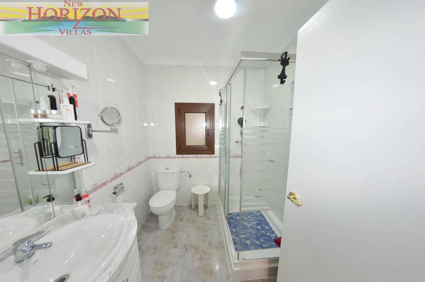 Piso de 5 habitaciones en Taberno en alquiler - 800 € (Ref: 9850428)