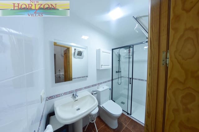 Piso de 5 habitaciones en Taberno en alquiler - 800 € (Ref: 9850428)