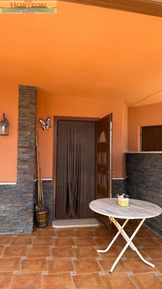 4 bedroom Villa for rent in San Juan de los Terreros with pool garage - € 1,500 (Ref: 9860703)