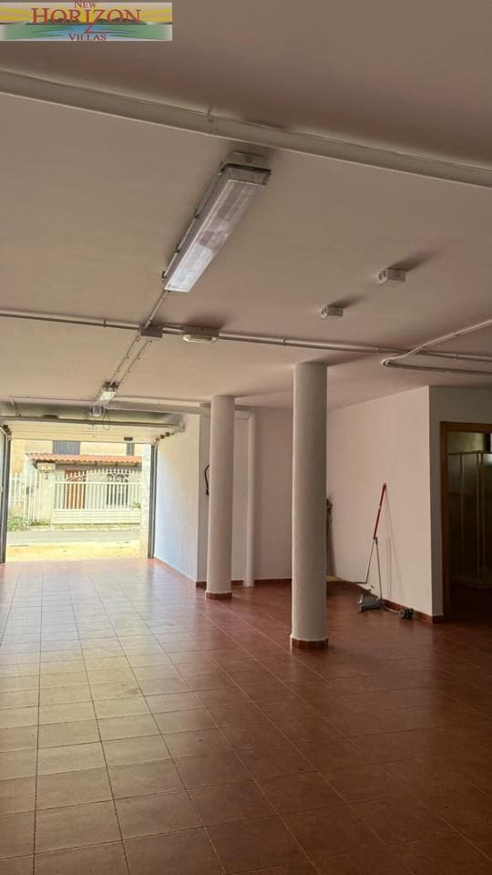 4 bedroom Villa for rent in San Juan de los Terreros with pool garage - € 1,500 (Ref: 9860703)