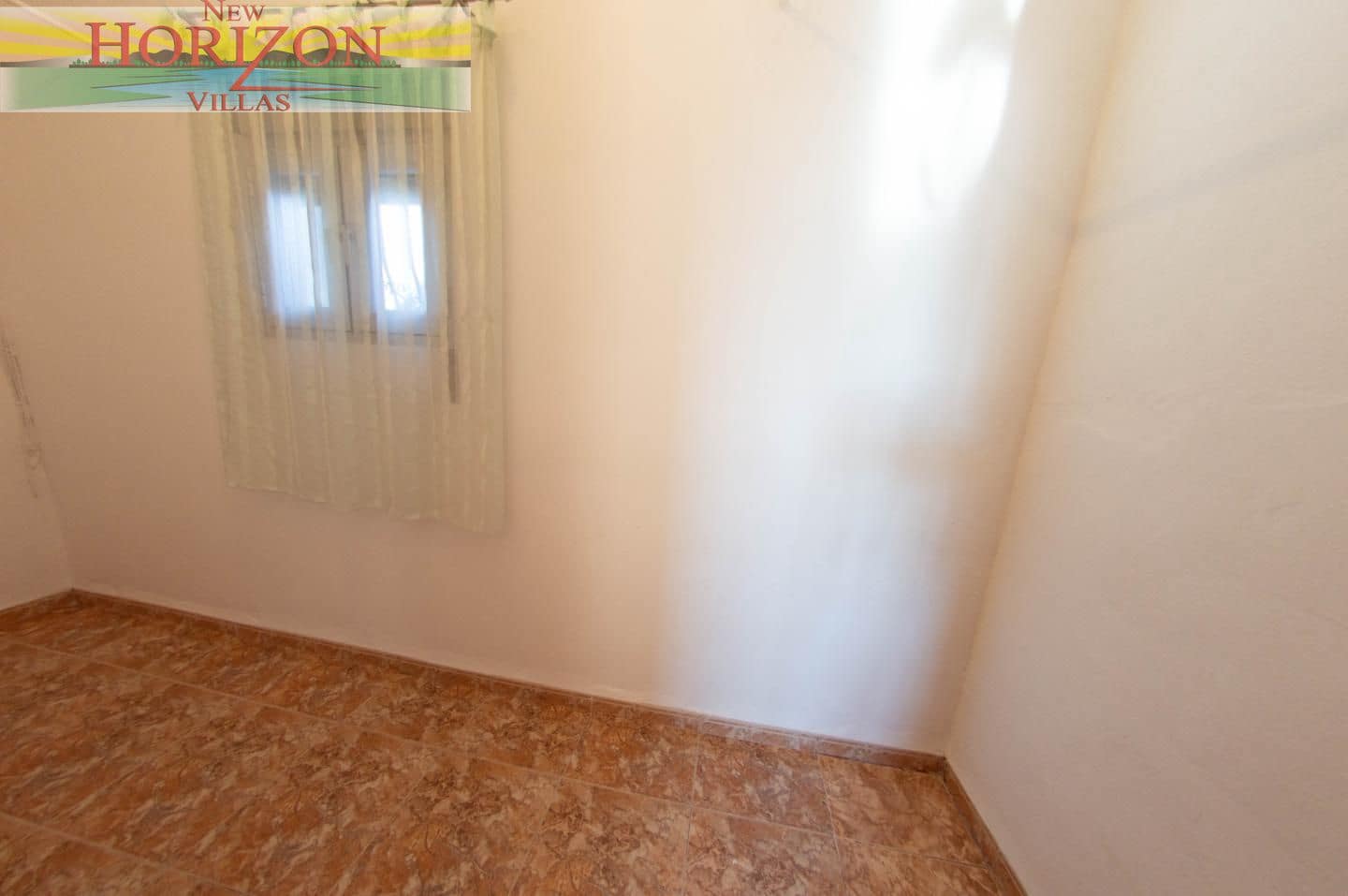 Villa/Maison de 3 chambres à louer à Taberno avec garage - 800 € (Ref: 9891009)